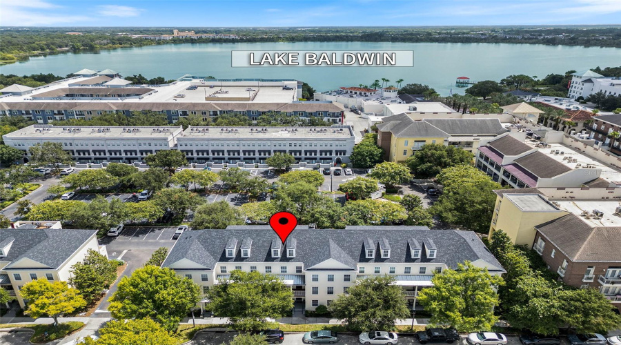 Great Location Near Shops, Restaurants And Schools
