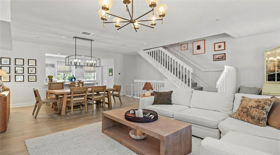Orlando, Florida 32814, 3 Bedroom Bedrooms, ,3 Bathroombathrooms,Residential,For Sale,Prospect,0,Mfro6436079