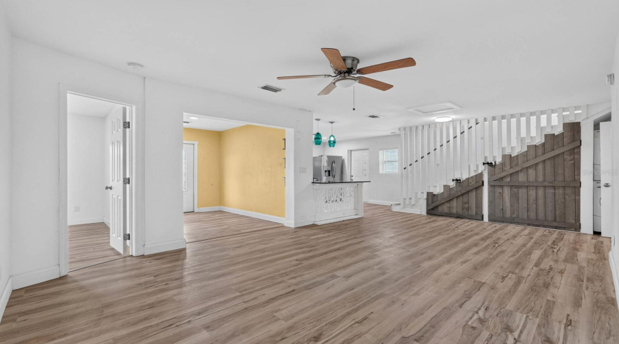Daytona Beach, Florida 32118, 5 Bedroom Bedrooms, ,4 Bathroombathrooms,Residential,For Sale,Schulte,0,Mfrv4948843