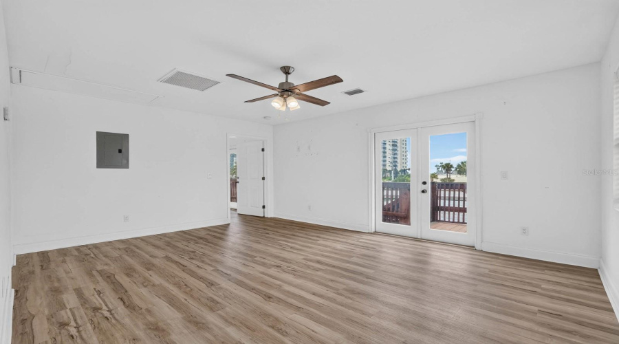 Daytona Beach, Florida 32118, 5 Bedroom Bedrooms, ,4 Bathroombathrooms,Residential,For Sale,Schulte,0,Mfrv4948843