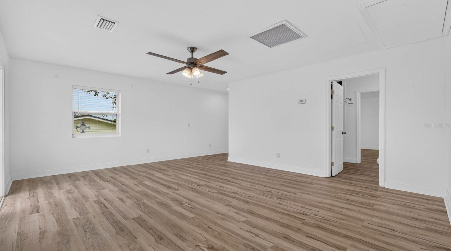 Daytona Beach, Florida 32118, 5 Bedroom Bedrooms, ,4 Bathroombathrooms,Residential,For Sale,Schulte,0,Mfrv4948843