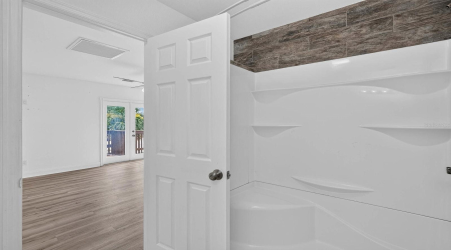 Daytona Beach, Florida 32118, 5 Bedroom Bedrooms, ,4 Bathroombathrooms,Residential,For Sale,Schulte,0,Mfrv4948843