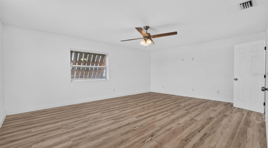 Daytona Beach, Florida 32118, 5 Bedroom Bedrooms, ,4 Bathroombathrooms,Residential,For Sale,Schulte,0,Mfrv4948843