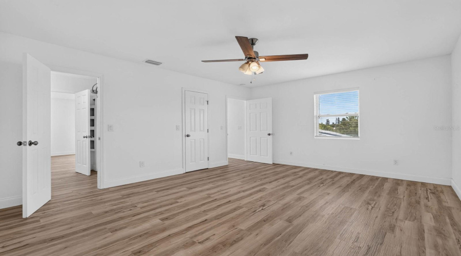 Daytona Beach, Florida 32118, 5 Bedroom Bedrooms, ,4 Bathroombathrooms,Residential,For Sale,Schulte,0,Mfrv4948843