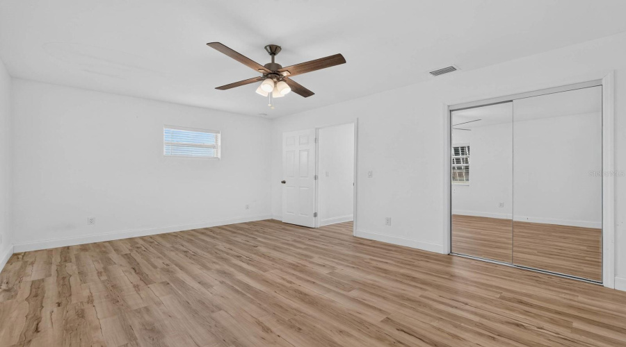 Daytona Beach, Florida 32118, 5 Bedroom Bedrooms, ,4 Bathroombathrooms,Residential,For Sale,Schulte,0,Mfrv4948843
