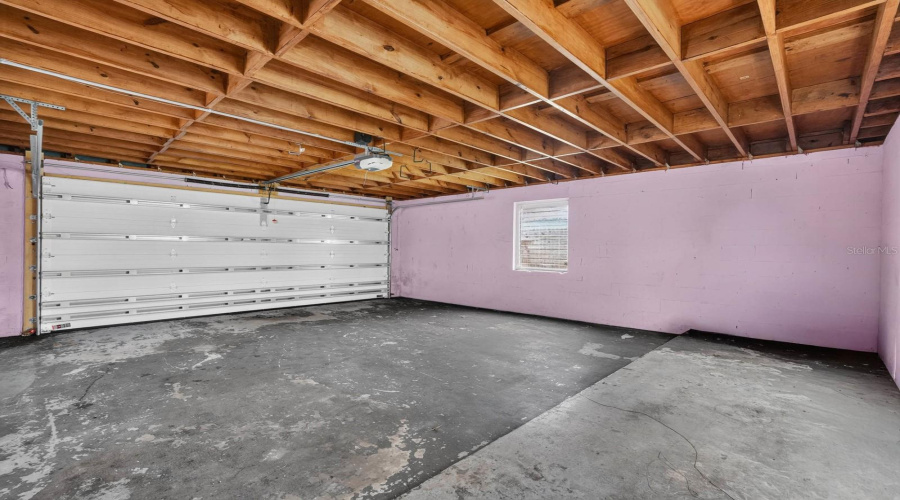 Daytona Beach, Florida 32118, 5 Bedroom Bedrooms, ,4 Bathroombathrooms,Residential,For Sale,Schulte,0,Mfrv4948843