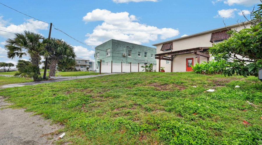 Daytona Beach, Florida 32118, 5 Bedroom Bedrooms, ,4 Bathroombathrooms,Residential,For Sale,Schulte,0,Mfrv4948843