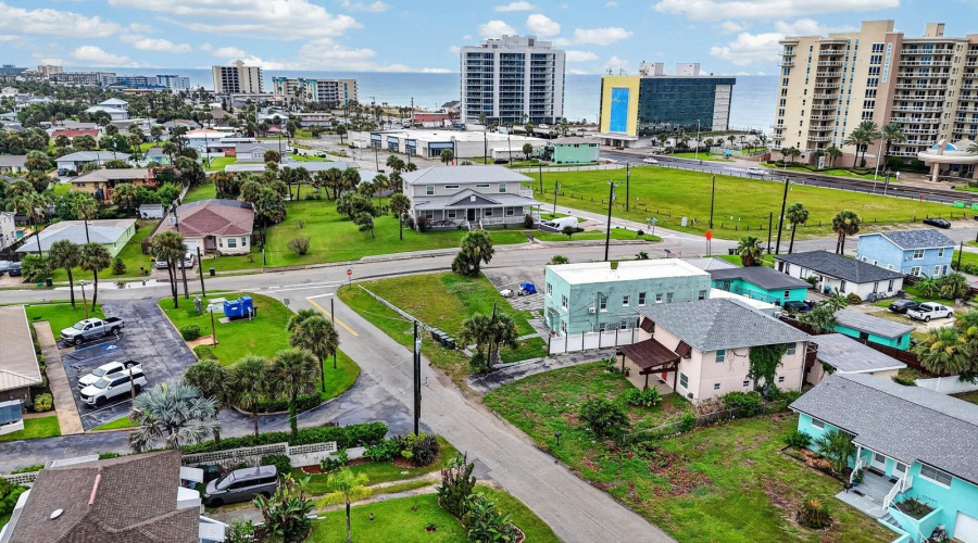 Daytona Beach, Florida 32118, 5 Bedroom Bedrooms, ,4 Bathroombathrooms,Residential,For Sale,Schulte,0,Mfrv4948843