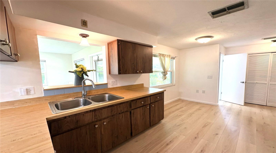 Beverly Hills, Florida 34465, 2 Bedroom Bedrooms, ,1 Bathroombathrooms,Residential,For Sale,Maidencane,0,Mfrtb8542635