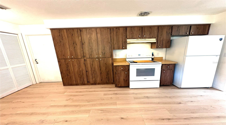 Beverly Hills, Florida 34465, 2 Bedroom Bedrooms, ,1 Bathroombathrooms,Residential,For Sale,Maidencane,0,Mfrtb8542635