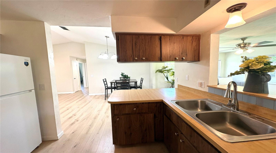 Beverly Hills, Florida 34465, 2 Bedroom Bedrooms, ,1 Bathroombathrooms,Residential,For Sale,Maidencane,0,Mfrtb8542635