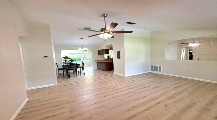 Beverly Hills, Florida 34465, 2 Bedroom Bedrooms, ,1 Bathroombathrooms,Residential,For Sale,Maidencane,0,Mfrtb8542635