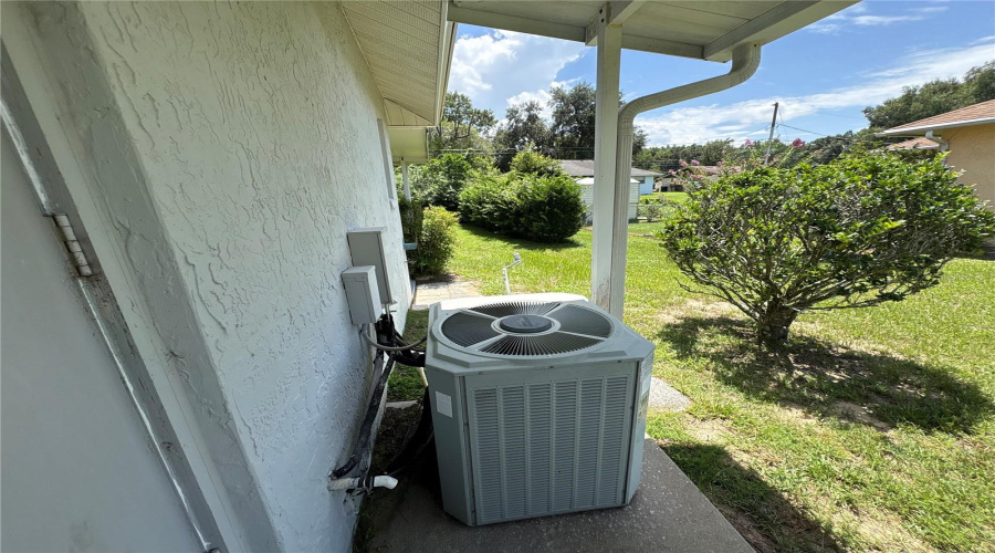 Beverly Hills, Florida 34465, 2 Bedroom Bedrooms, ,1 Bathroombathrooms,Residential,For Sale,Maidencane,0,Mfrtb8542635