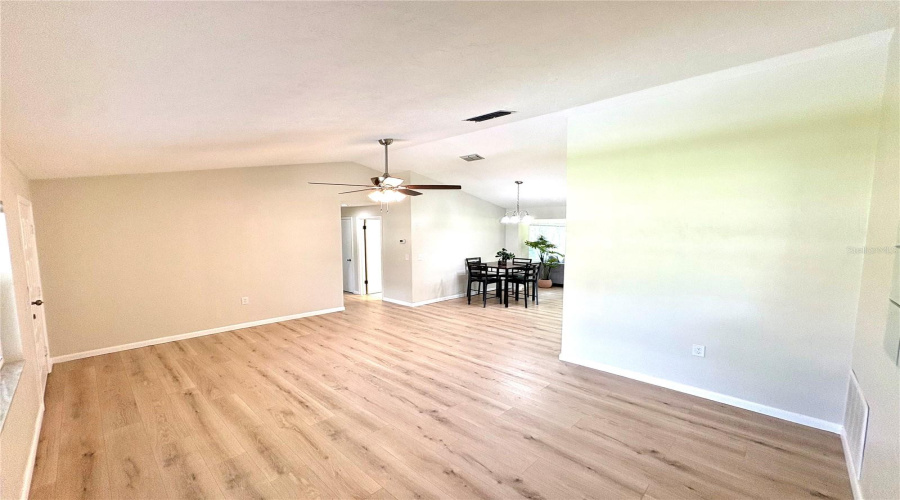 Beverly Hills, Florida 34465, 2 Bedroom Bedrooms, ,1 Bathroombathrooms,Residential,For Sale,Maidencane,0,Mfrtb8542635
