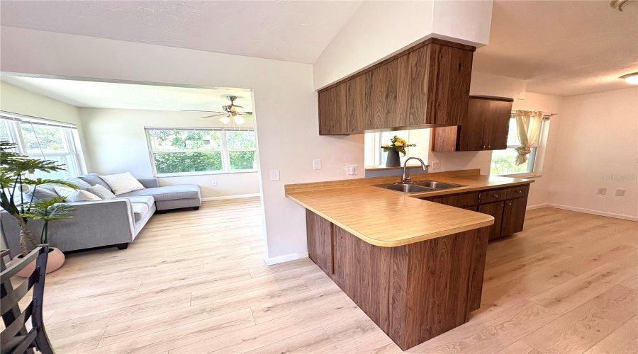 Beverly Hills, Florida 34465, 2 Bedroom Bedrooms, ,1 Bathroombathrooms,Residential,For Sale,Maidencane,0,Mfrtb8542635