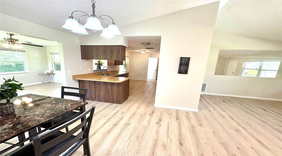 Beverly Hills, Florida 34465, 2 Bedroom Bedrooms, ,1 Bathroombathrooms,Residential,For Sale,Maidencane,0,Mfrtb8542635