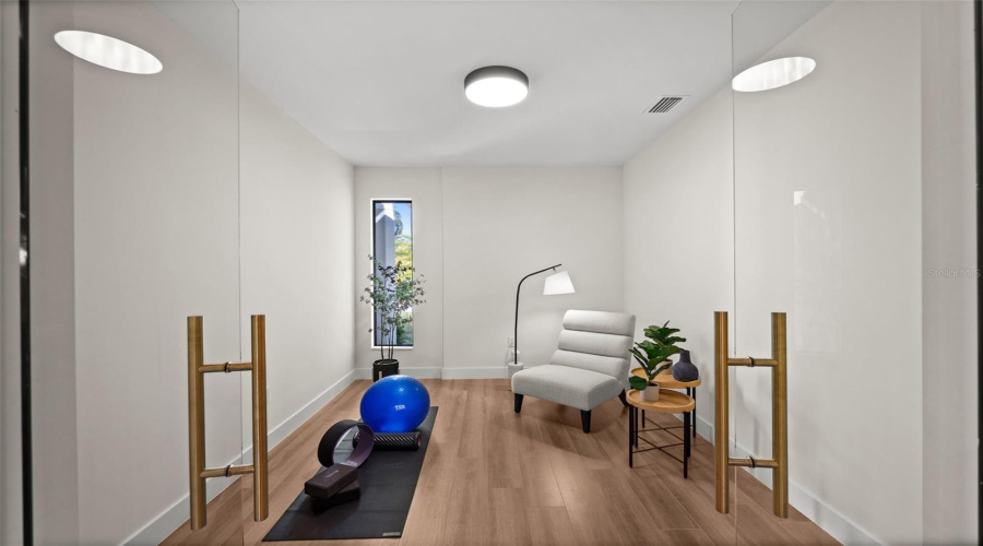 Bonus Room With Endless Possibilities.
