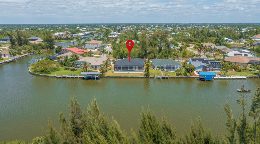 Direct Gulf Access From Backyard.