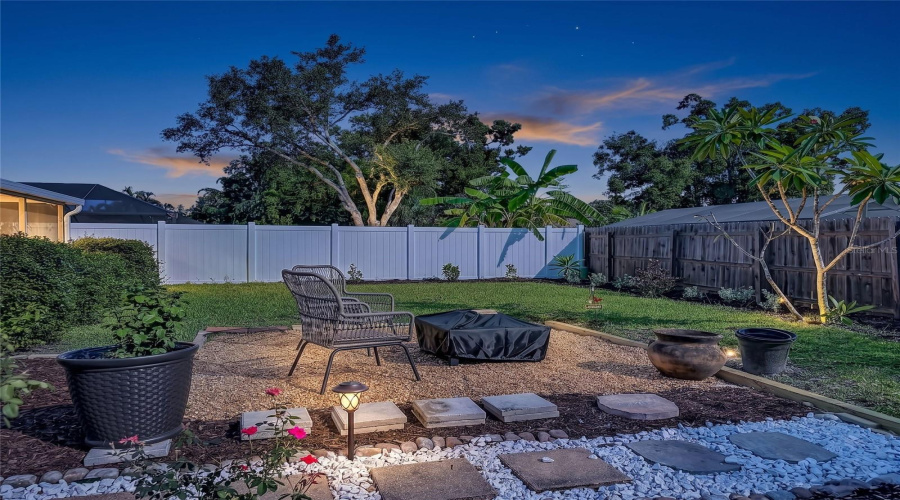 Sarasota, Florida 34233, 3 Bedroom Bedrooms, ,2 Bathroombathrooms,Residential,For Sale,Cochise,0,Mfra4704215