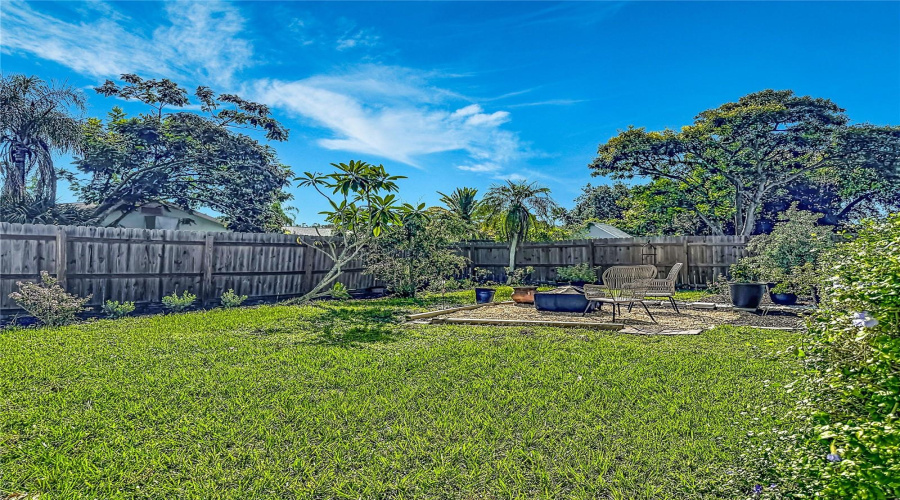 Sarasota, Florida 34233, 3 Bedroom Bedrooms, ,2 Bathroombathrooms,Residential,For Sale,Cochise,0,Mfra4704215