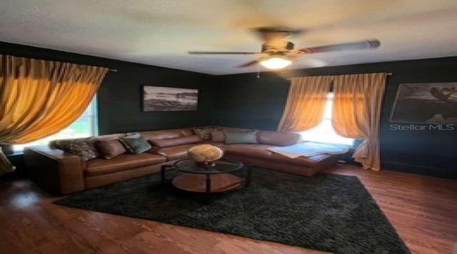 Bradenton, Florida 34205, 3 Bedroom Bedrooms, ,2 Bathroombathrooms,Residential,For Sale,4Th,0,Mfrtb8539889