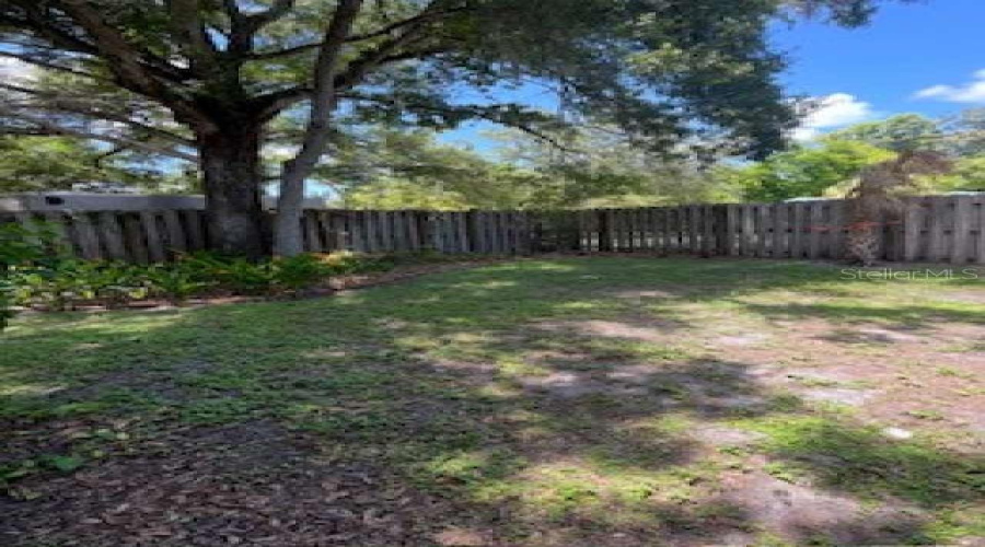 Bradenton, Florida 34205, 3 Bedroom Bedrooms, ,2 Bathroombathrooms,Residential,For Sale,4Th,0,Mfrtb8539889