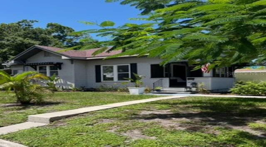 Bradenton, Florida 34205, 3 Bedroom Bedrooms, ,2 Bathroombathrooms,Residential,For Sale,4Th,0,Mfrtb8539889