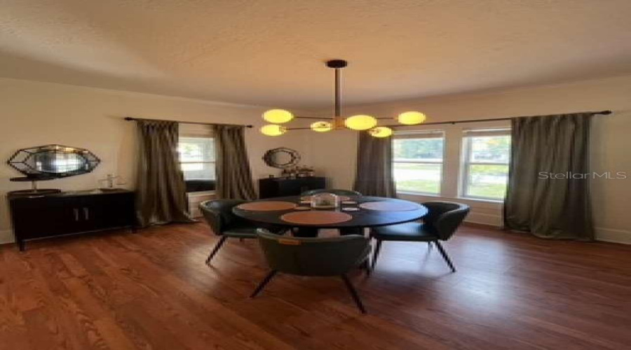 Bradenton, Florida 34205, 3 Bedroom Bedrooms, ,2 Bathroombathrooms,Residential,For Sale,4Th,0,Mfrtb8539889