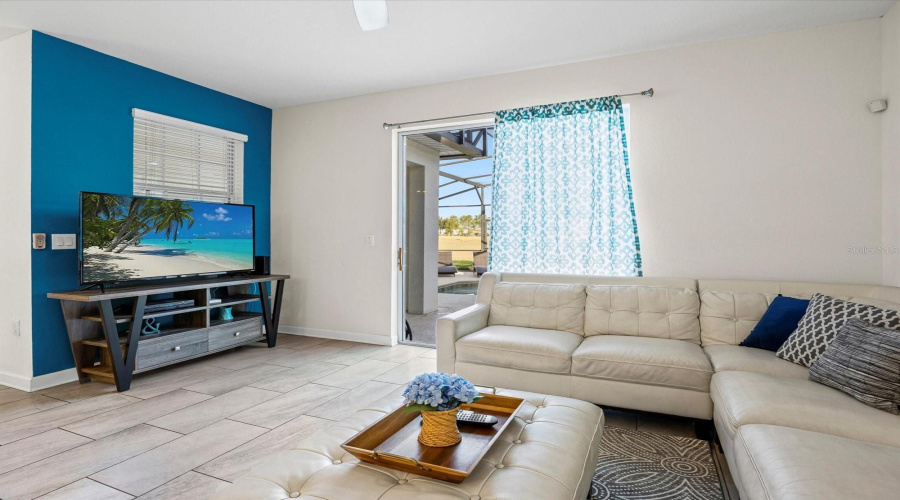 Davenport, Florida 33896, 4 Bedroom Bedrooms, ,3 Bathroombathrooms,Residential,For Sale,Stinger,0,Mfrs5156203