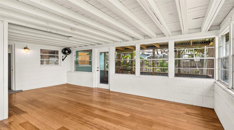 St Petersburg, Florida 33711, 2 Bedroom Bedrooms, ,1 Bathroombathrooms,Residential,For Sale,26Th,0,Mfrtb8541922