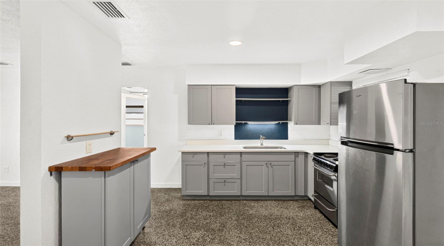 St Petersburg, Florida 33711, 2 Bedroom Bedrooms, ,1 Bathroombathrooms,Residential,For Sale,26Th,0,Mfrtb8541922