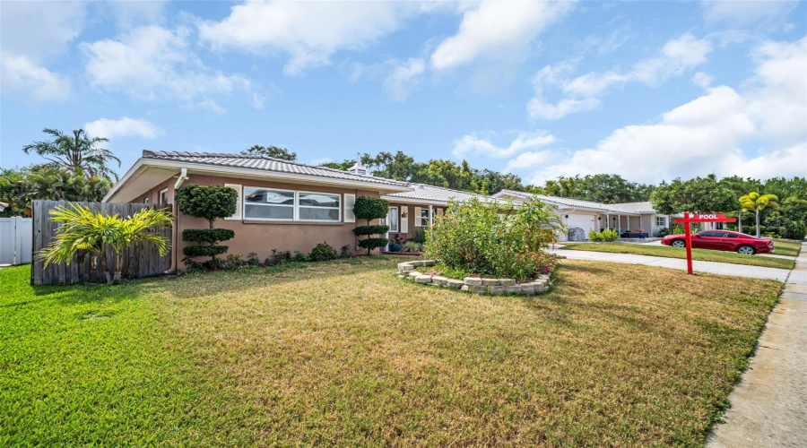 Seminole, Florida 33772, 3 Bedroom Bedrooms, ,2 Bathroombathrooms,Residential,For Sale,Williams,0,Mfrtb8505975