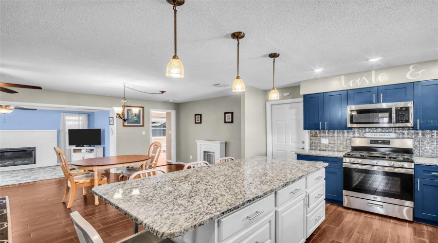 Seminole, Florida 33772, 3 Bedroom Bedrooms, ,2 Bathroombathrooms,Residential,For Sale,Williams,0,Mfrtb8505975