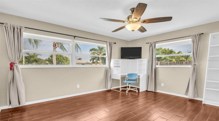 Seminole, Florida 33772, 3 Bedroom Bedrooms, ,2 Bathroombathrooms,Residential,For Sale,Williams,0,Mfrtb8505975