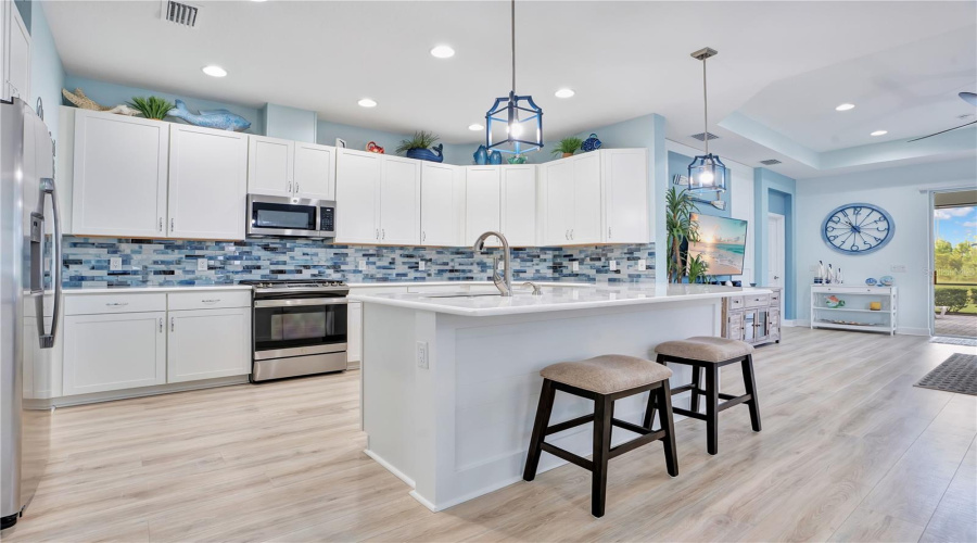 Daytona Beach, Florida 32124, 2 Bedroom Bedrooms, ,2 Bathroombathrooms,Residential,For Sale,Lost Shaker,0,Mfro6436415