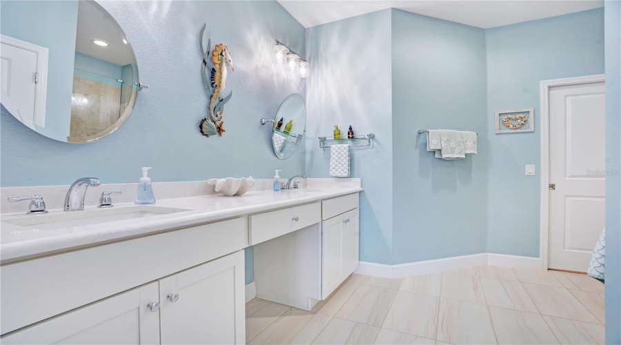 Daytona Beach, Florida 32124, 2 Bedroom Bedrooms, ,2 Bathroombathrooms,Residential,For Sale,Lost Shaker,0,Mfro6436415