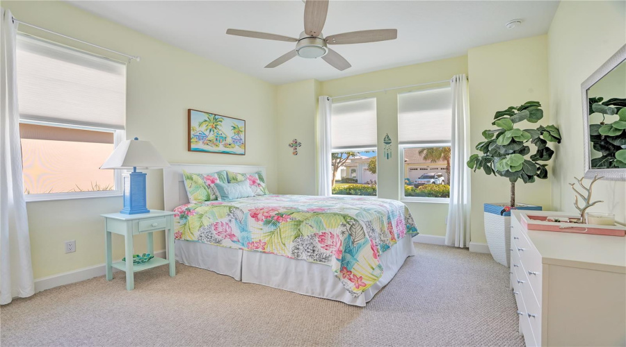 Daytona Beach, Florida 32124, 2 Bedroom Bedrooms, ,2 Bathroombathrooms,Residential,For Sale,Lost Shaker,0,Mfro6436415