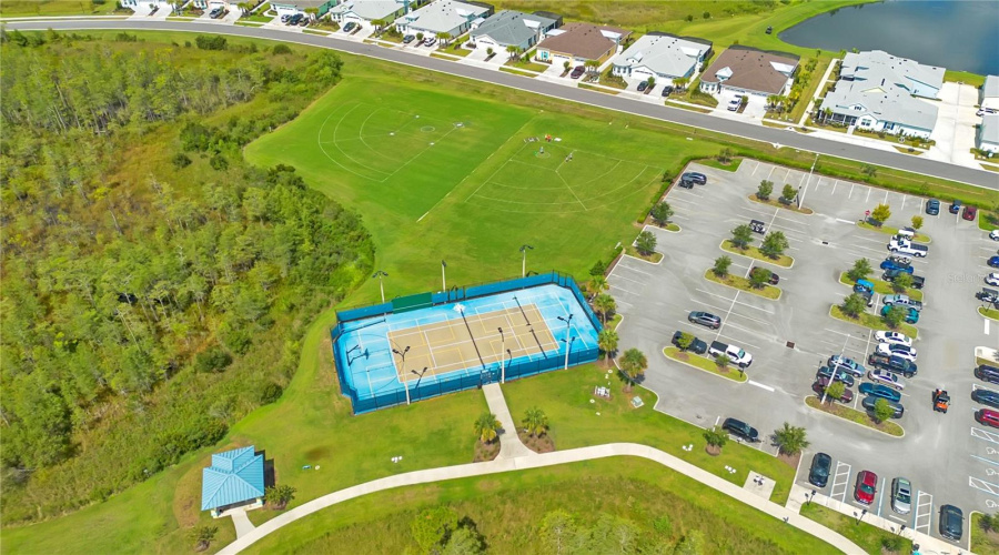 Daytona Beach, Florida 32124, 2 Bedroom Bedrooms, ,2 Bathroombathrooms,Residential,For Sale,Lost Shaker,0,Mfro6436415