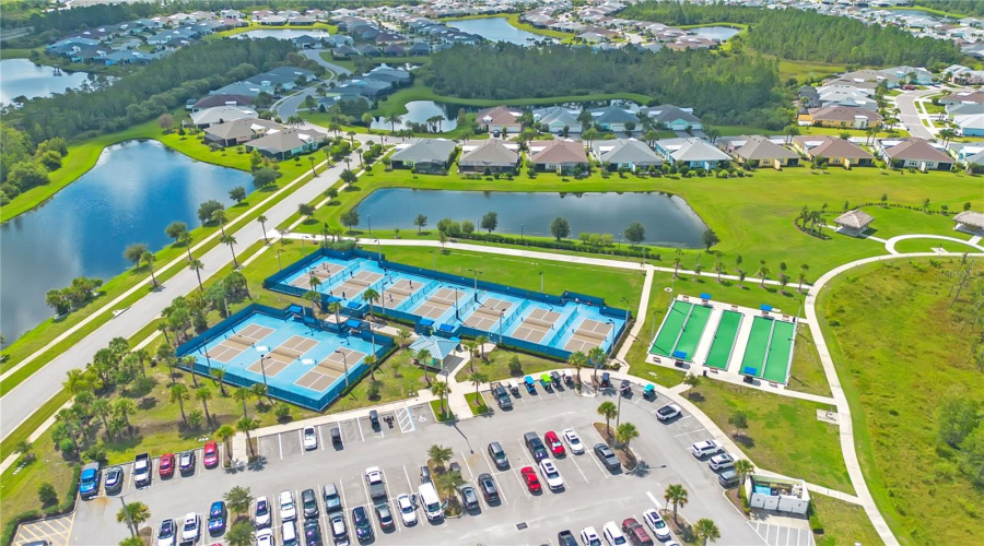 Daytona Beach, Florida 32124, 2 Bedroom Bedrooms, ,2 Bathroombathrooms,Residential,For Sale,Lost Shaker,0,Mfro6436415