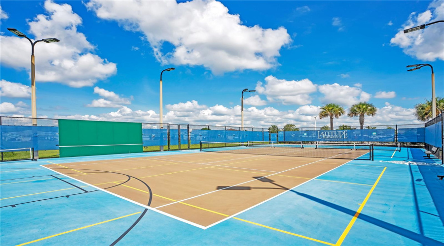 Daytona Beach, Florida 32124, 2 Bedroom Bedrooms, ,2 Bathroombathrooms,Residential,For Sale,Lost Shaker,0,Mfro6436415