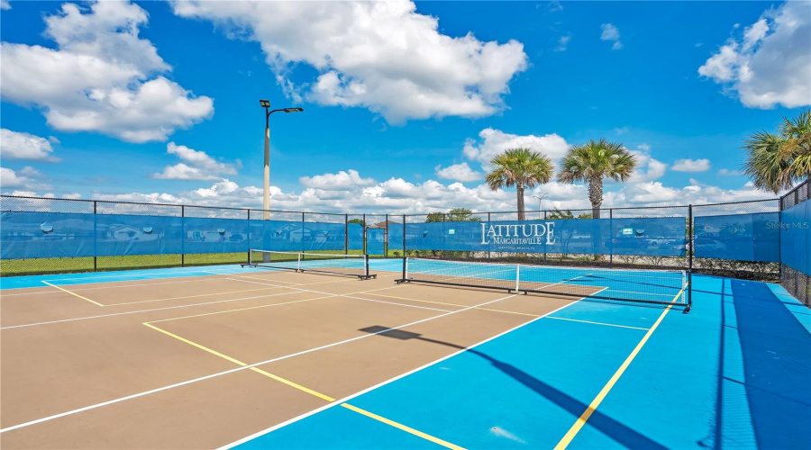 Daytona Beach, Florida 32124, 2 Bedroom Bedrooms, ,2 Bathroombathrooms,Residential,For Sale,Lost Shaker,0,Mfro6436415