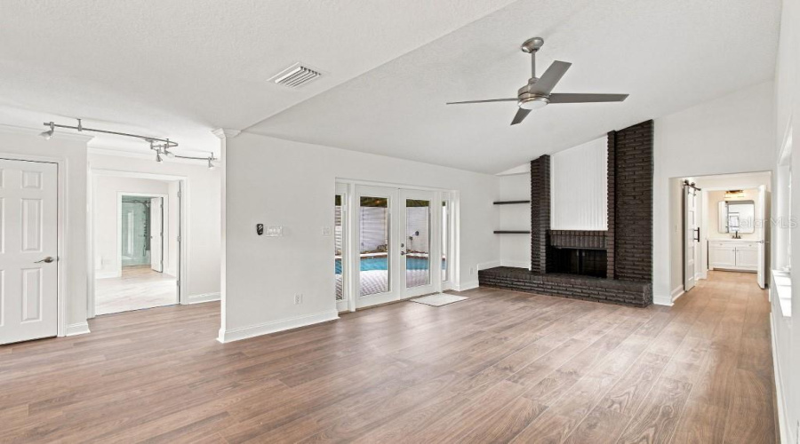 Orlando, Florida 32808, 3 Bedroom Bedrooms, ,2 Bathroombathrooms,Residential,For Sale,Jamaica,0,Mfrtb8542612