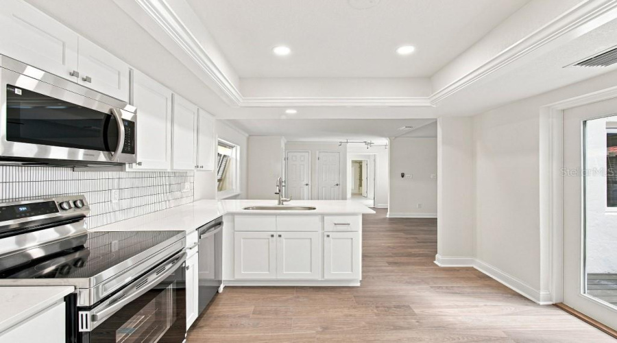 Orlando, Florida 32808, 3 Bedroom Bedrooms, ,2 Bathroombathrooms,Residential,For Sale,Jamaica,0,Mfrtb8542612