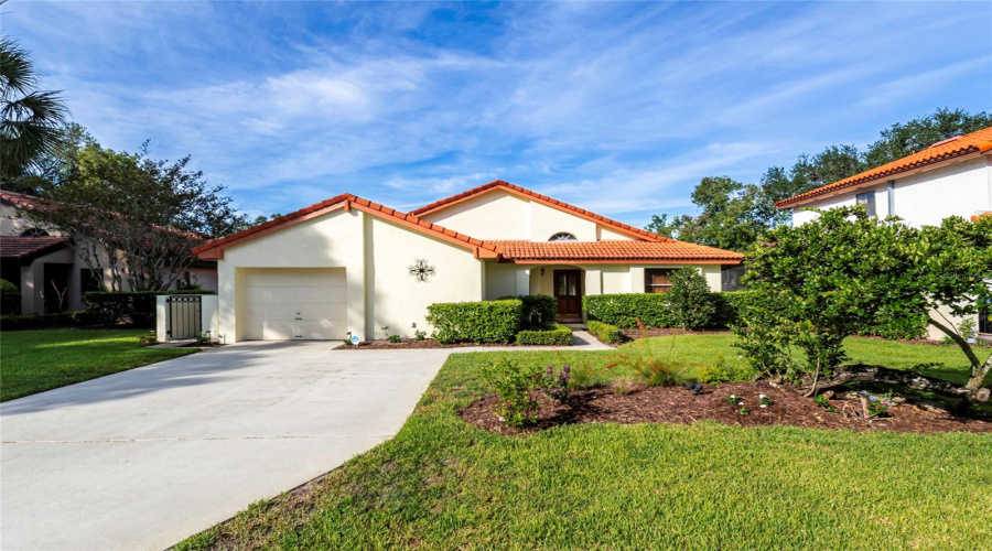 Orlando, Florida 32819, 2 Bedroom Bedrooms, ,2 Bathroombathrooms,Residential,For Sale,Parson Brown,0,Mfro6418967