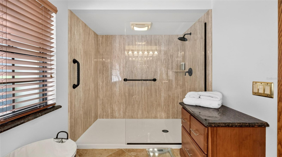 Orlando, Florida 32819, 2 Bedroom Bedrooms, ,2 Bathroombathrooms,Residential,For Sale,Parson Brown,0,Mfro6418967