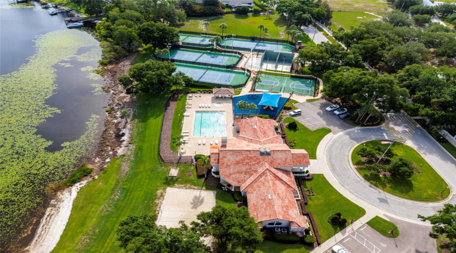 Orlando, Florida 32819, 2 Bedroom Bedrooms, ,2 Bathroombathrooms,Residential,For Sale,Parson Brown,0,Mfro6418967