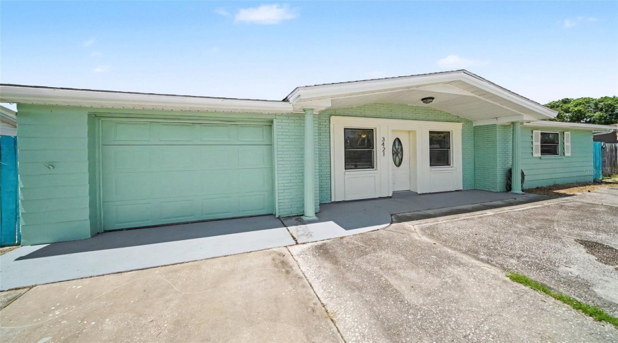 Holiday, Florida 34691, 3 Bedroom Bedrooms, ,2 Bathroombathrooms,Residential,For Sale,Rock Royal,0,Mfrtb8541743
