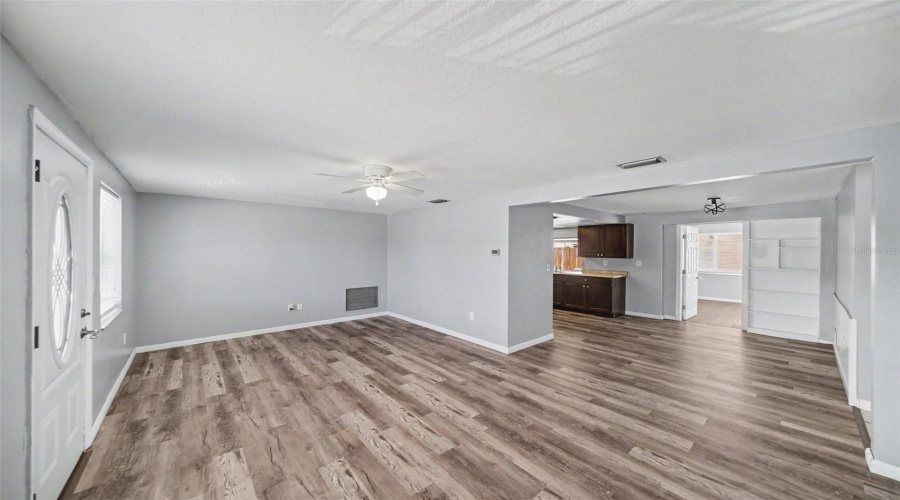 Holiday, Florida 34691, 3 Bedroom Bedrooms, ,2 Bathroombathrooms,Residential,For Sale,Rock Royal,0,Mfrtb8541743