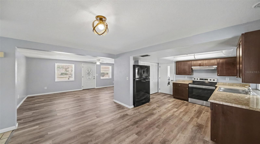 Holiday, Florida 34691, 3 Bedroom Bedrooms, ,2 Bathroombathrooms,Residential,For Sale,Rock Royal,0,Mfrtb8541743