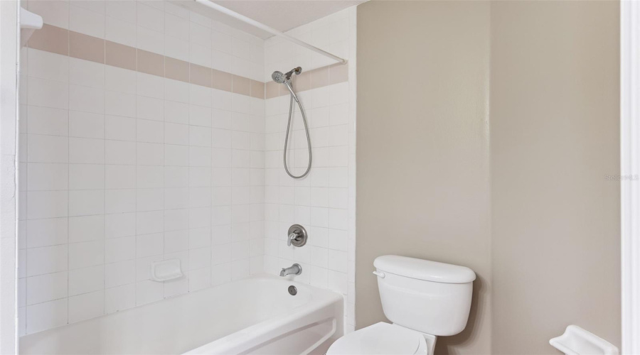 Clermont, Florida 34711, 3 Bedroom Bedrooms, ,2 Bathroombathrooms,Residential,For Sale,Minnehaha,0,Mfro6431113
